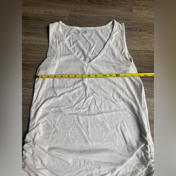 Ecoswim top with curved hem and drawstring sides from pet and smoke free home - Picture 7 of 8